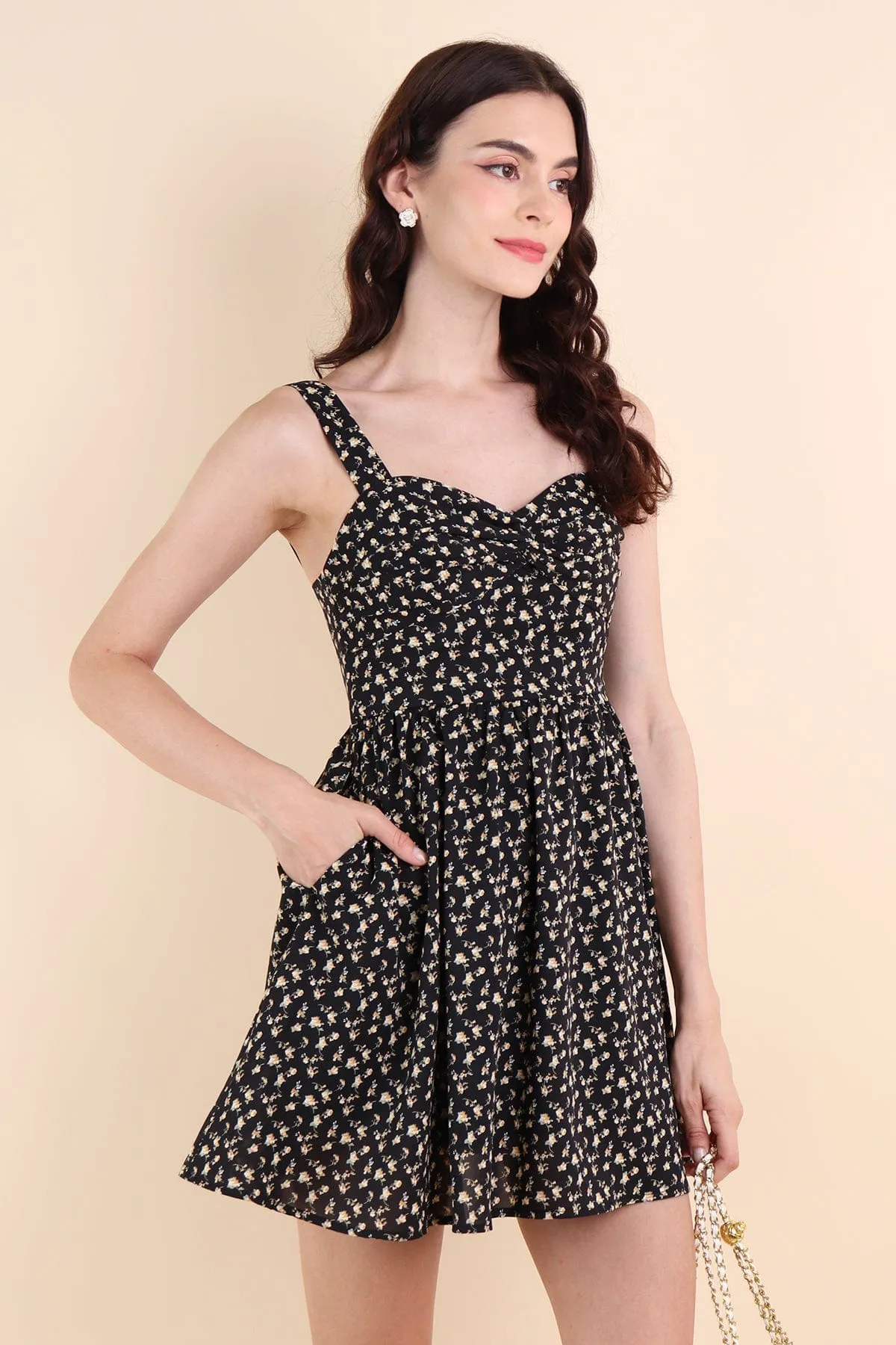 CLOVER FLORAL ROMPER DRESS IN BLACK