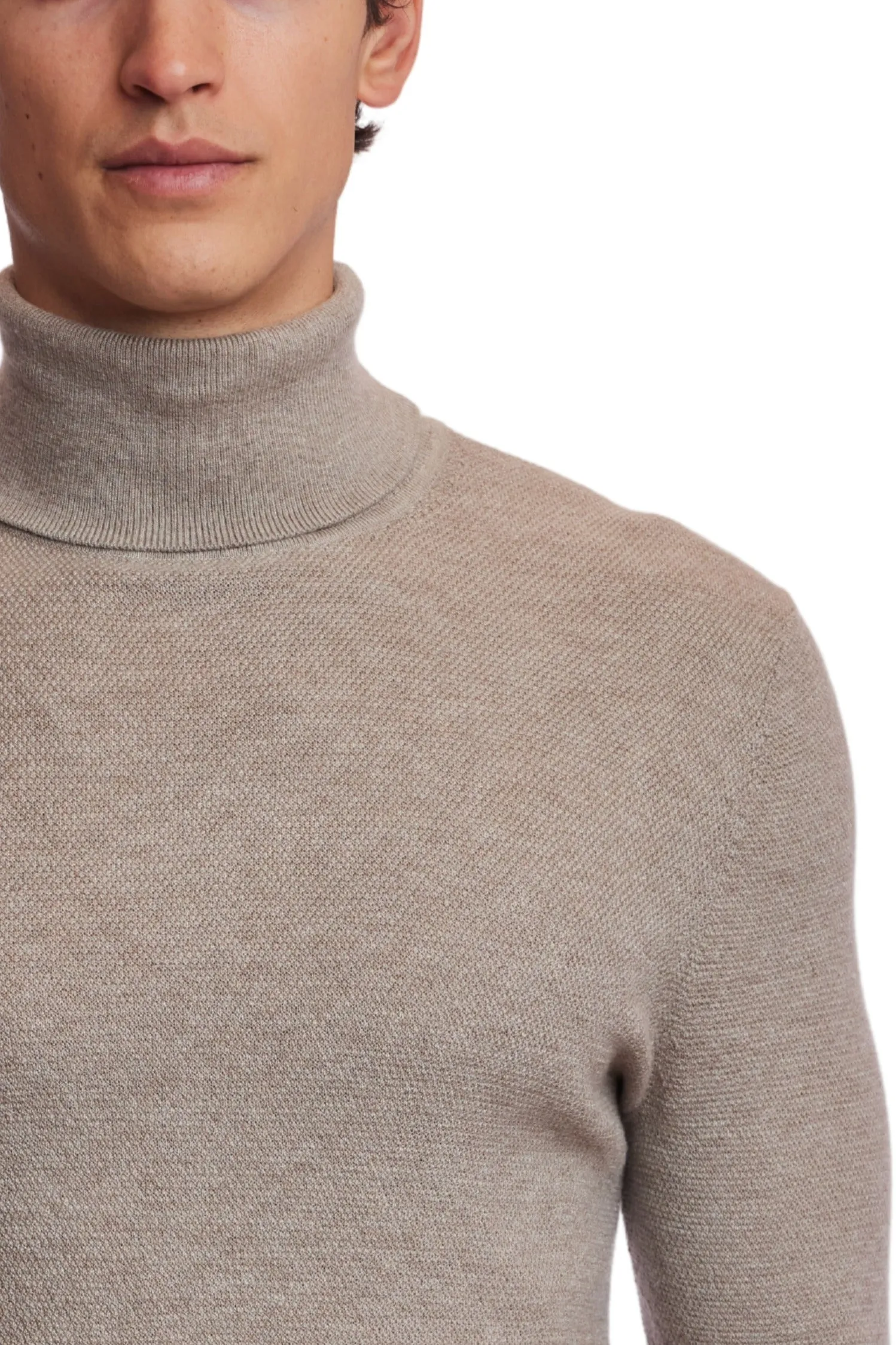 Micro Diamond Turtleneck - Oatmeal Milk