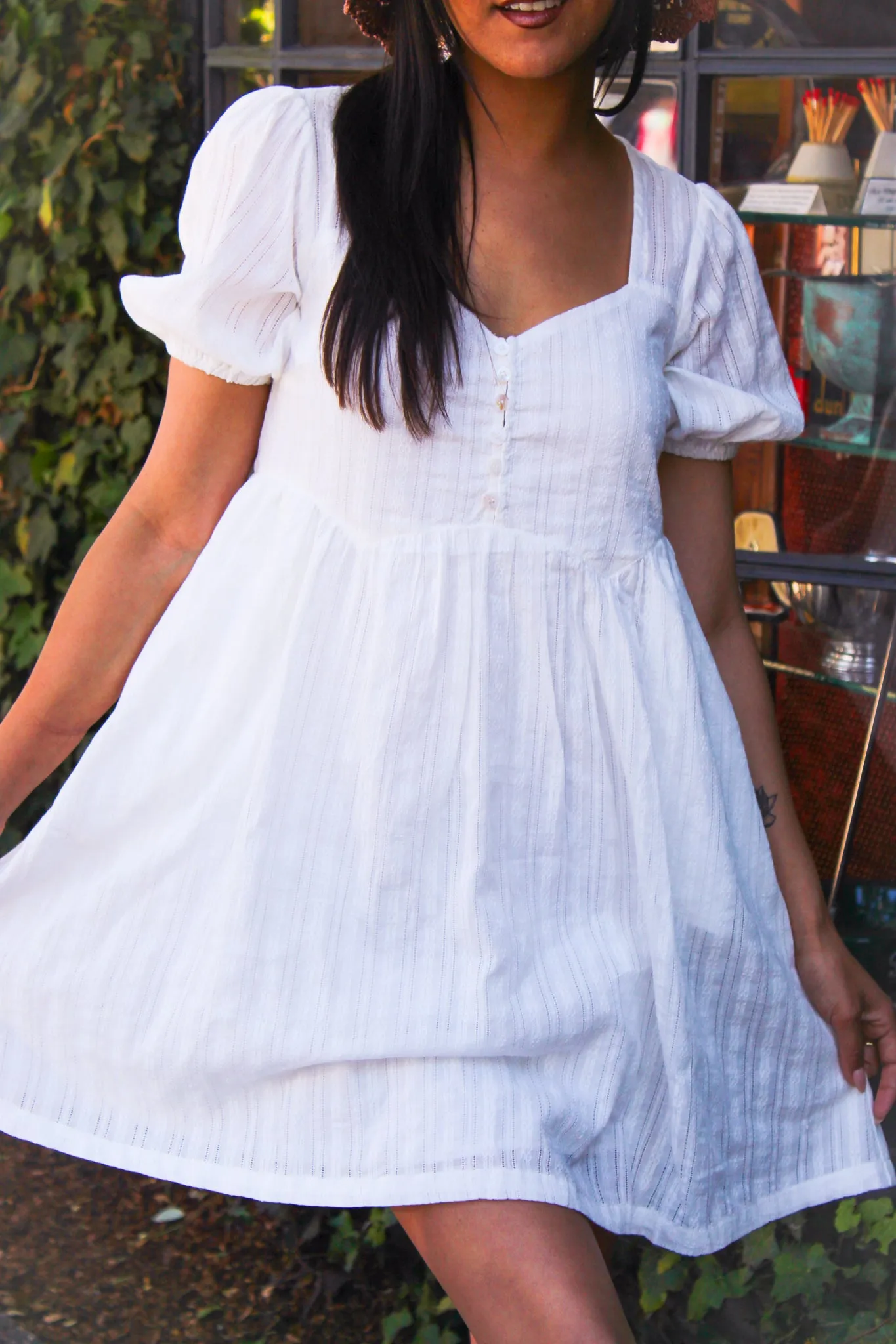 Summer Sweetheart Neck Puff Sleeve Dress - White